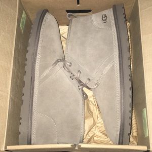 brand new men's lace up uggs